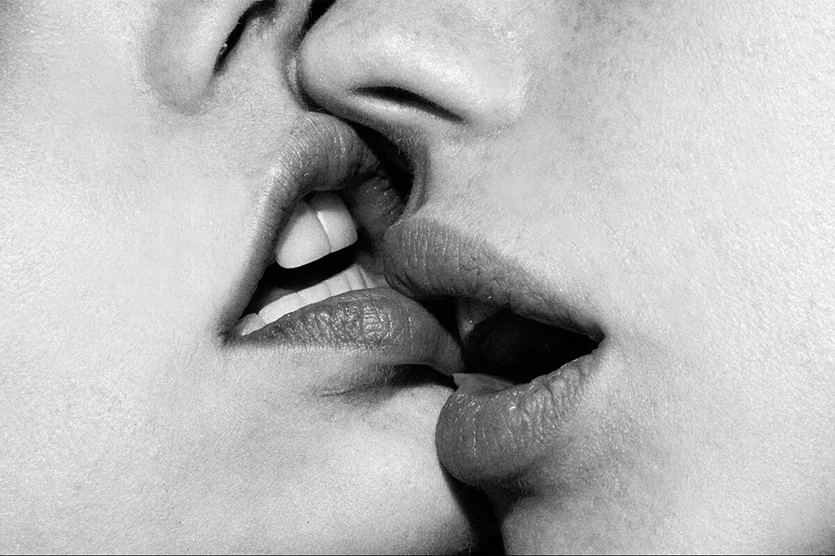 Поцелуй