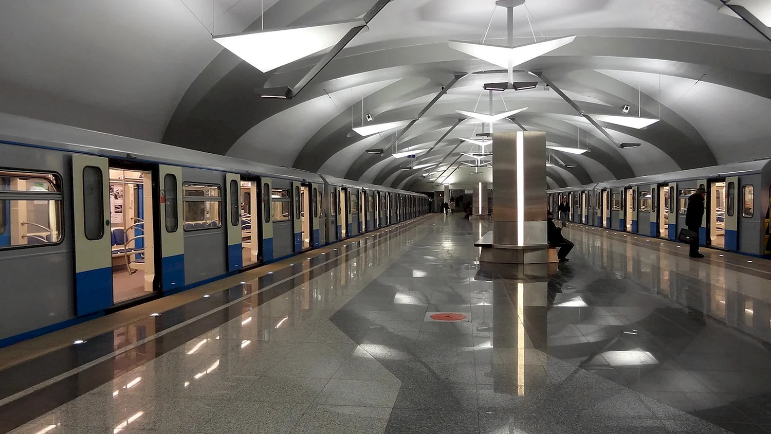 Станция МИТРО В Москве