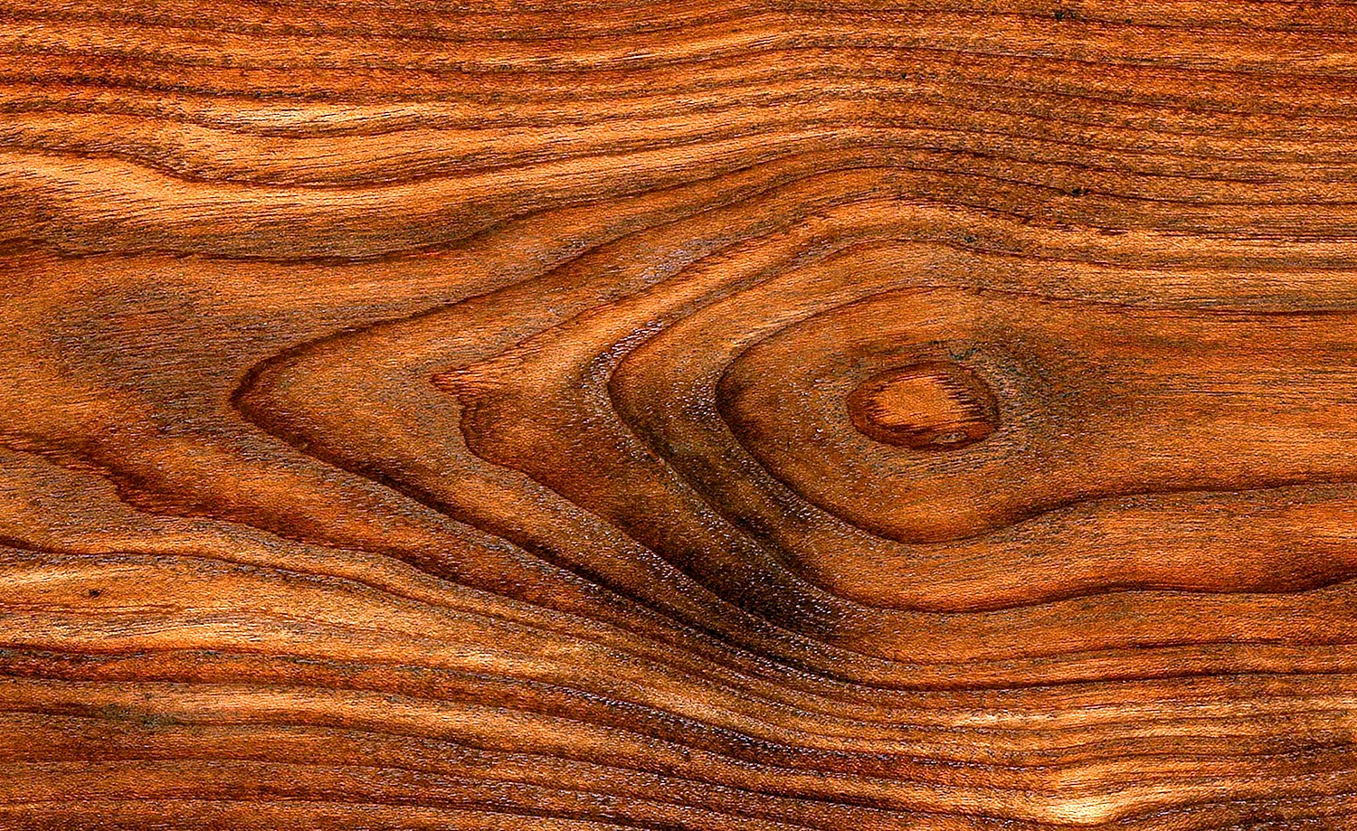 Свилеватость древесины