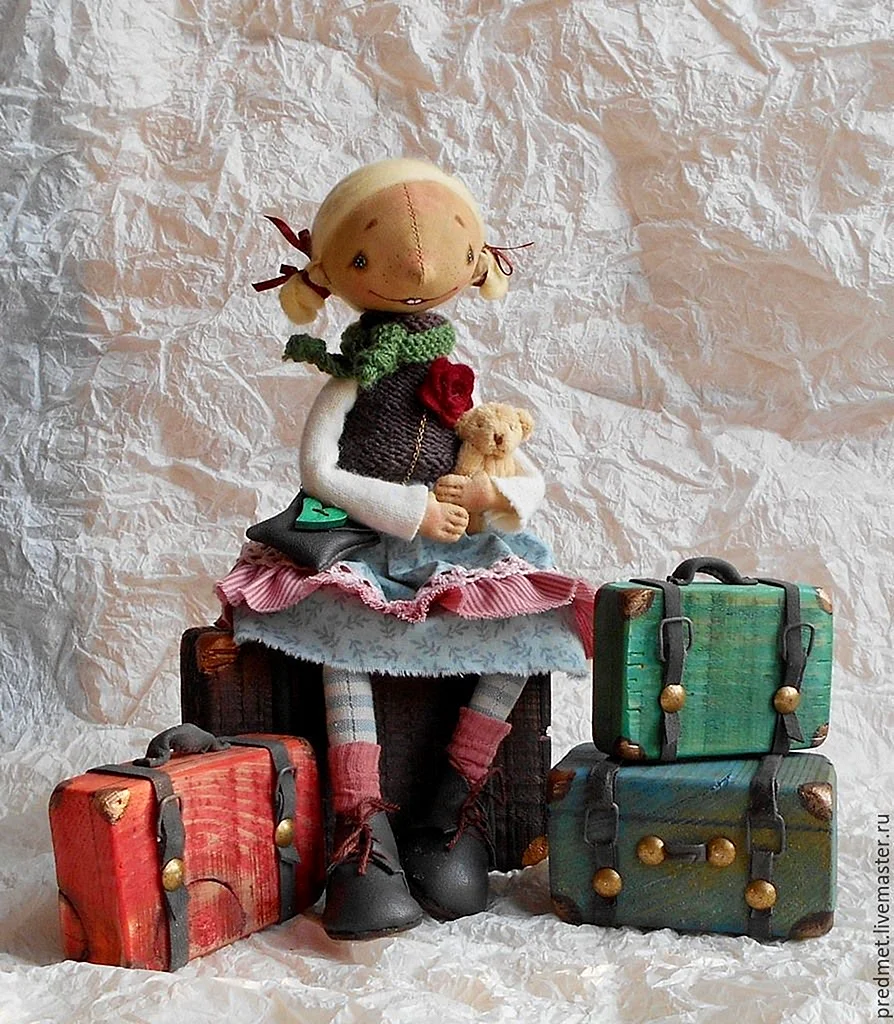 Текстильный чемодан для куклы