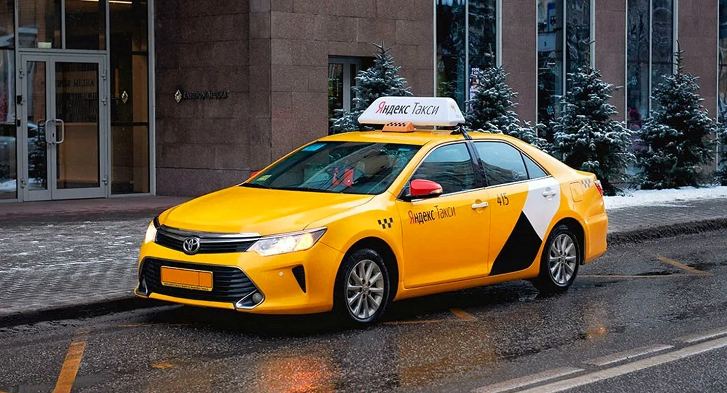 Toyota Camry 2020 такси