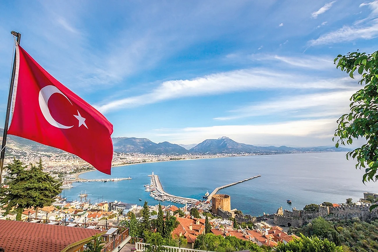 Турция Аланья флаг
