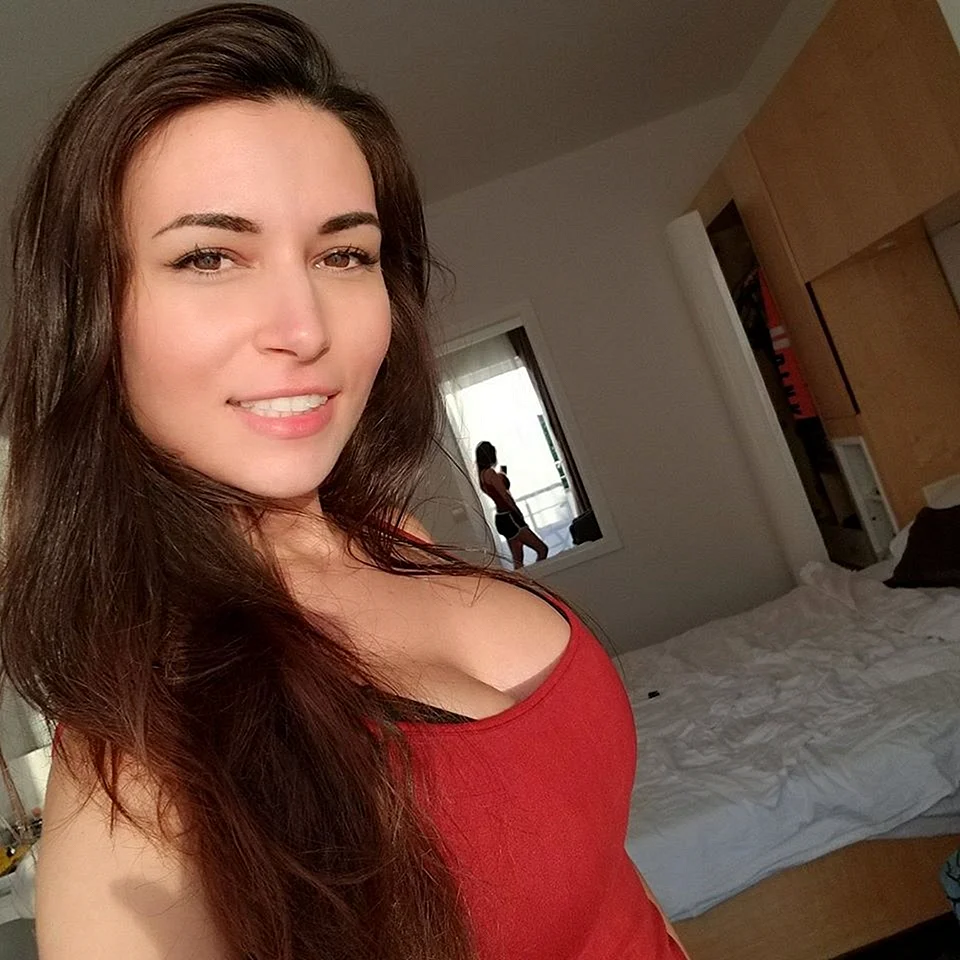 Нини дивайн. Alinity Divine. Alinity Divine онлифанс. Alinity Divine селфи.