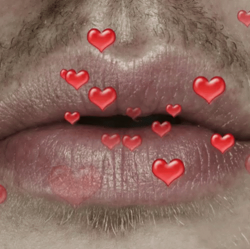 Целующие губы. Поцелуй в губы. Губы мужские. Большой поцелуй. Дай поцелую губы