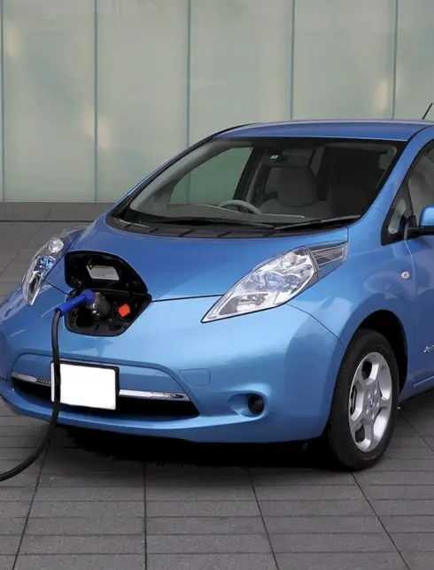 Nissan Leaf электромобиль